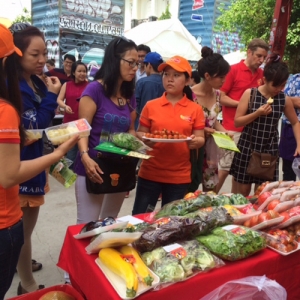 TFR joins in very successful farmer market in HCMC